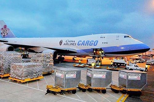 空派/空卡和空運、快遞有什么區別？